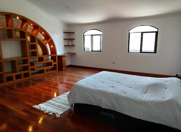 Foto 4 de Residencia con jardín en La Escondida